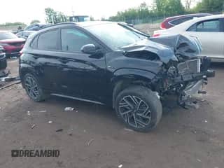 2023 Hyundai Kona N Line с VIN KM8K33A39PU948888, выставлен на аукционе IAAI как лот 42250992 с пробегом 22 097 миль миль и . История ставок и продаж доступна на DreamBid. Изображение 1.
