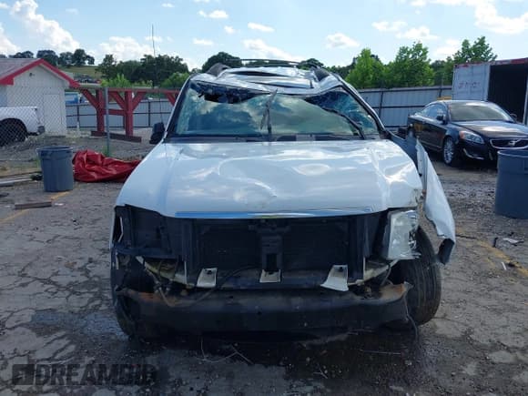 ✅ 2006 GMC Envoy SLE • VIN: 1GKES16S066133513 • Лот: 42684996. Опубликован ранее на IAAI с пробегом 223 631 миль. Бесплатный доступ к архиву аукционных продаж из США и подробный отчёт об истории автомобиля на DreamBid. Изображение 13.