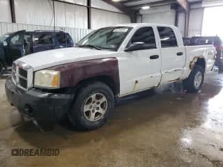 ✅ 2006 Dodge Dakota ST • VIN: 1D7HW28N26S667037 • Lot: 60736505. Wystawiony na Copart z przebiegiem 151 648 mil. Bezpłatny archiwum sprzedaży aukcyjnych z USA i szczegółowy raport historii pojazdu na DreamBid. Zdjęcie 1.