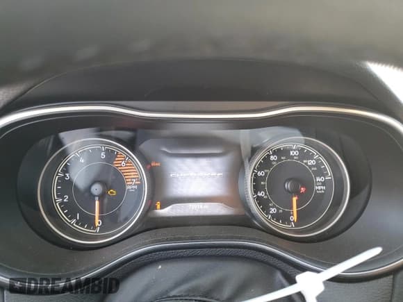 ✅ 2019 Jeep Cherokee Limited • VIN: 1C4PJMDN5KD253187 • Lot: 60502605. Listed on Copart with 75,914 mi. Free auction sales archive from the USA and detailed vehicle history report at DreamBid. Image 9.