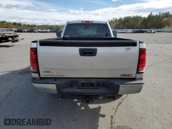 ✅ 2011 GMC Sierra 1500 Work Truck • VIN: 1GTN2TE09BZ388886 • Lot: 85558295. Wystawiony na Copart z przebiegiem 181 860 mil. Bezpłatny archiwum sprzedaży aukcyjnych z USA i szczegółowy raport historii pojazdu na DreamBid. Zdjęcie 6.