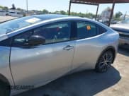 ✅ 2024 Toyota Prius LE • VIN: JTDACAAU0R3043770 • Lot: 42142393. Wystawiony na IAAI z przebiegiem 2 733 mil. Bezpłatny archiwum sprzedaży aukcyjnych z USA i szczegółowy raport historii pojazdu na DreamBid. Zdjęcie 15.