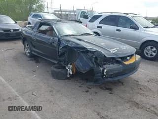 ✅ 1994 Ford Mustang • VIN: 1FALP45TXRF166075 • Lot: 42072112. Listed on IAAI with 101,500 mi. Free auction sales archive from the USA and detailed vehicle history report at DreamBid. Image 1.