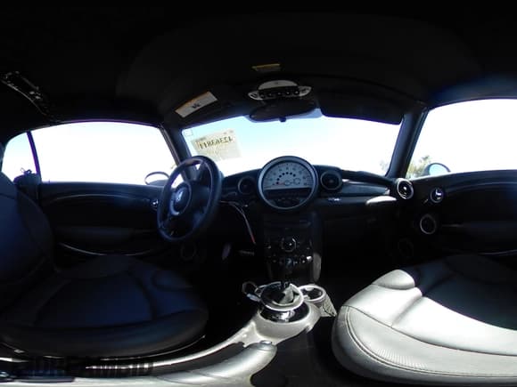 ✅ 2014 MINI Convertible S • VIN: WMWZP3C53ET706796 • Lot: 42363811. Wystawiony na IAAI z przebiegiem 93 581 mil. Bezpłatny archiwum sprzedaży aukcyjnych z USA i szczegółowy raport historii pojazdu na DreamBid. Zdjęcie 20.