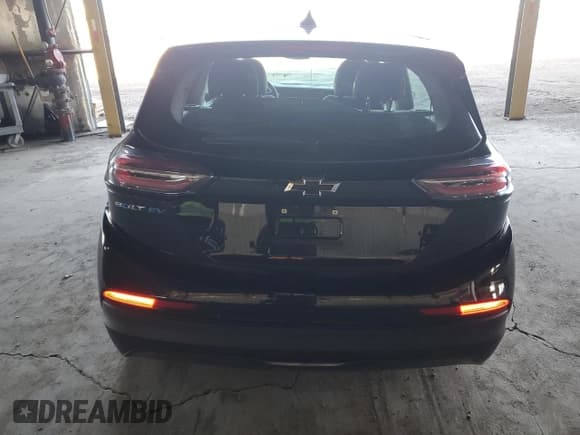 ✅ 2023 Chevrolet Bolt EV 1LT • VIN: 1G1FW6S09P4178042 • Lot: 76919664. Wystawiony na Copart z przebiegiem 7 424 mil. Bezpłatny archiwum sprzedaży aukcyjnych z USA i szczegółowy raport historii pojazdu na DreamBid. Zdjęcie 6.