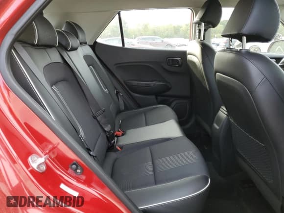 ✅ 2022 Hyundai Venue Limited • VIN: KMHRC8A3XNU204306 • Lot: 75822294. Listed on Copart with 16,074 mi. Free auction sales archive from the USA and detailed vehicle history report at DreamBid. Image 10.