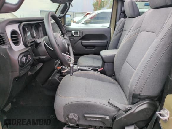 ✅ 2025 Jeep Wrangler Sport • VIN: 1C4PJXAN9SW561778 • Lot: 65634215. Listed on Copart with 3,230 mi. Free auction sales archive from the USA and detailed vehicle history report at DreamBid. Image 7.