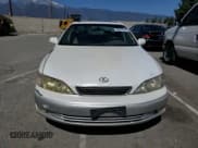 ✅ 1998 Lexus ES 300 • VIN: JT8BF28G8W5013500 • Lot: 49541405. Listed on Copart with 146,355 mi. Free auction sales archive from the USA and detailed vehicle history report at DreamBid. Image 5.