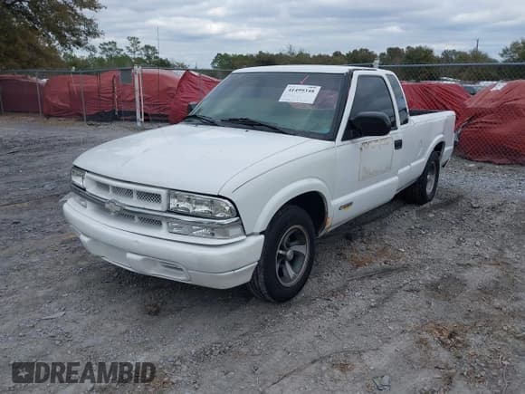 ✅ 2002 Chevrolet S-10 LS • VIN: 1GCCS19W628251386 • Лот: 41499348. Опубликован ранее на IAAI с пробегом 149 653 миль. Бесплатный доступ к архиву аукционных продаж из США и подробный отчёт об истории автомобиля на DreamBid. Изображение 2.