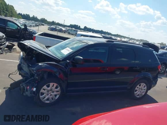 2018 Dodge Journey SE с VIN 3C4PDCAB8JT242334, выставлен на аукционе IAAI как лот 43299531 с пробегом Не указан миль и . История ставок и продаж доступна на DreamBid. Изображение 15.