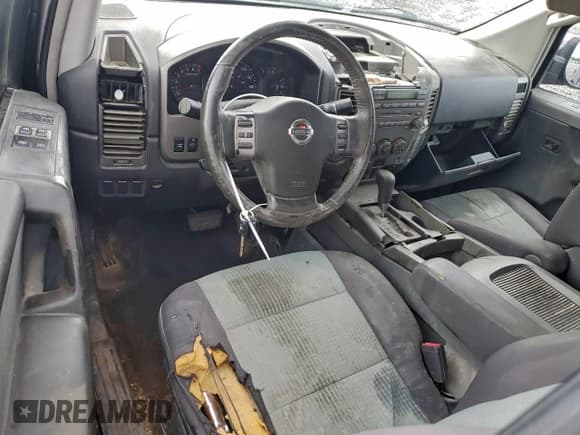 ✅ 2005 Nissan Titan SE • VIN: 1N6AA06A15N500287 • Лот: 94309915. Опубликован ранее на Copart с пробегом 386 662 миль. Бесплатный доступ к архиву аукционных продаж из США и подробный отчёт об истории автомобиля на DreamBid. Изображение 8.