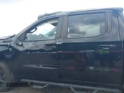 ✅ 2022 Chevrolet Silverado 1500 LT Trail Boss • VIN: 3GCUDFEDXNG527387 • Lot: 42269841. Wystawiony na IAAI z przebiegiem Nie podano. Bezpłatny archiwum sprzedaży aukcyjnych z USA i szczegółowy raport historii pojazdu na DreamBid. Zdjęcie 13.