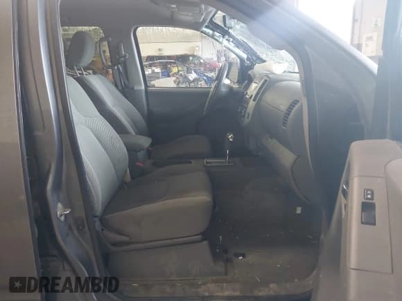 ✅ 2018 Nissan Frontier SV • VIN: 1N6AD0EV7JN763356 • Lot: 43017834. Listed on IAAI with 96,927 mi. Free auction sales archive from the USA and detailed vehicle history report at DreamBid. Image 5.