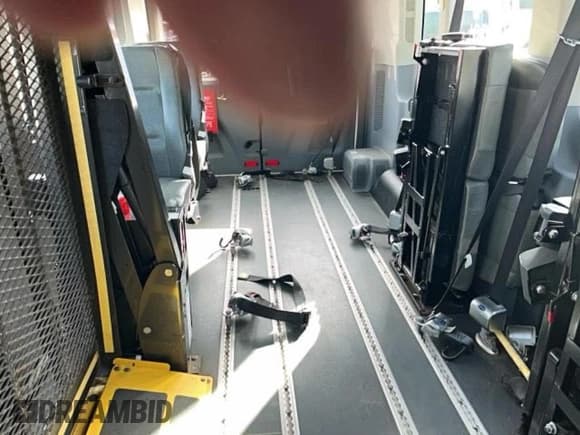 ✅ 2015 Ford Transit • VIN: 1FDZX2XM0FKB05749 • Lot: 90475815. Listed on Copart with 151,308 mi. Free auction sales archive from the USA and detailed vehicle history report at DreamBid. Image 11.