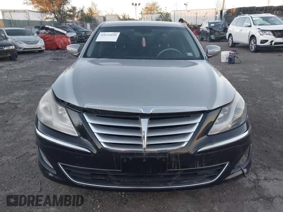 ✅ 2013 Hyundai Genesis 3.8L • VIN: KMHGC4DD3DU230457 • Lot: 43635050. Listed on IAAI with 206,000 mi. Free auction sales archive from the USA and detailed vehicle history report at DreamBid. Image 12.