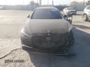 ✅ 2021 Mercedes-Benz S 580 • VIN: W1K6G7GB1MA044102 • Lot: 64453773. Wystawiony na Copart z przebiegiem 18 562 mil. Bezpłatny archiwum sprzedaży aukcyjnych z USA i szczegółowy raport historii pojazdu na DreamBid. Zdjęcie 5.