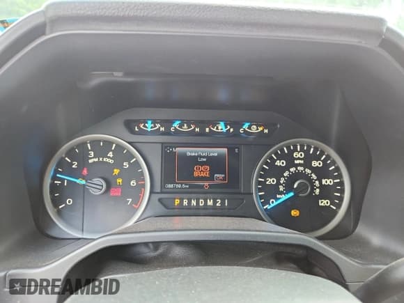 ✅ 2015 Ford F-150 XLT • VIN: 1FTEX1CP4FKE68357 • Lot: 81612975. Wystawiony na Copart z przebiegiem 88 759 mil. Bezpłatny archiwum sprzedaży aukcyjnych z USA i szczegółowy raport historii pojazdu na DreamBid. Zdjęcie 9.