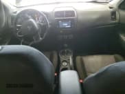 ✅ 2017 Mitsubishi Outlander SE • VIN: JA4AR3AWXHZ043728 • Лот: 60508665. Опубликован ранее на Copart с пробегом 77 130 миль. Бесплатный доступ к архиву аукционных продаж из США и подробный отчёт об истории автомобиля на DreamBid. Изображение 8.