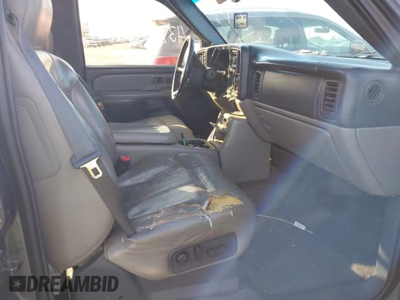 ✅ 2002 Chevrolet Tahoe LT • VIN: 1GNEK13Z42J114572 • Lot: 43765988. Listed on IAAI with 257,495 mi. Free auction sales archive from the USA and detailed vehicle history report at DreamBid. Image 5.