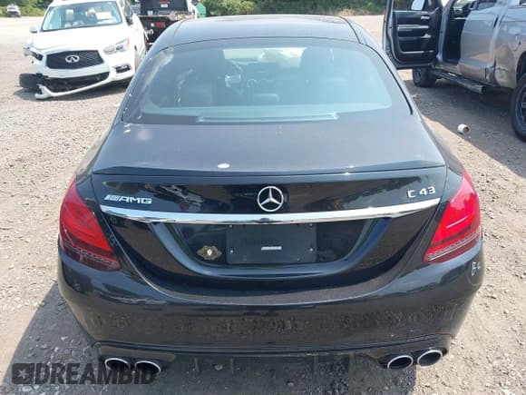 ✅ 2020 Mercedes-Benz C 43 AMG • VIN: 55SWF6EB6LU329473 • Lot: 40080118. Wystawiony na IAAI z przebiegiem 26 041 mil. Bezpłatny archiwum sprzedaży aukcyjnych z USA i szczegółowy raport historii pojazdu na DreamBid. Zdjęcie 16.