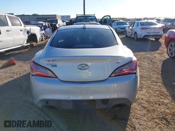 ✅ 2015 Hyundai Genesis Coupe 3.8L Base • VIN: KMHHT6KJ3FU130936 • Lot: 40820424. Wystawiony na IAAI z przebiegiem 133 501 mil. Bezpłatny archiwum sprzedaży aukcyjnych z USA i szczegółowy raport historii pojazdu na DreamBid. Zdjęcie 17.