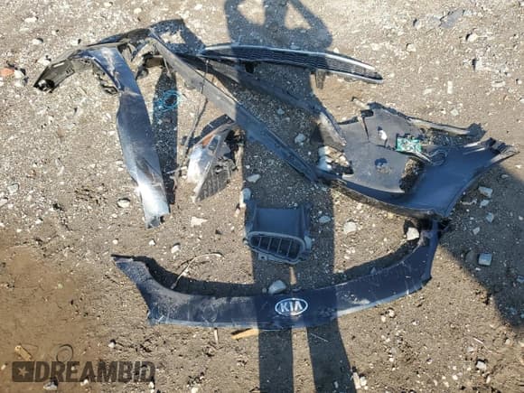 ✅ 2018 Kia Stinger • VIN: KNAE15LA5J6015433 • Лот: 80215555. Опубликован ранее на Copart с пробегом 70 575 миль. Бесплатный доступ к архиву аукционных продаж из США и подробный отчёт об истории автомобиля на DreamBid. Изображение 12.