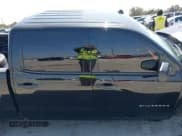 ✅ 2014 Chevrolet Silverado 1500 LT • VIN: 3GCUKREH8EG210945 • Lot: 41718435. Wystawiony na IAAI z przebiegiem 106 320 mil. Bezpłatny archiwum sprzedaży aukcyjnych z USA i szczegółowy raport historii pojazdu na DreamBid. Zdjęcie 13.