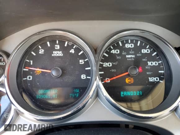 2011 Chevrolet Silverado 1500 LT with VIN 3GCPCSEA6BG308808, listed as a Copart auction lot 86218235 with 109,061 mi miles and Salvage title. Bid and sale history available at DreamBid. Image 9.