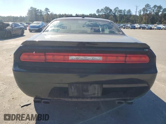 ✅ 2014 Dodge Challenger R/T Plus • VIN: 2C3CDYBT9EH142572 • Лот: 92505485. Опубликован ранее на Copart с пробегом Не указан. Бесплатный доступ к архиву аукционных продаж из США и подробный отчёт об истории автомобиля на DreamBid. Изображение 6.