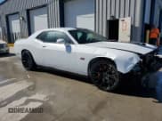 ✅ 2015 Dodge Challenger SRT 392 • VIN: 2C3CDZDJ0FH500323 • Lot: 85350155. Wystawiony na Copart z przebiegiem 123 034 mil. Bezpłatny archiwum sprzedaży aukcyjnych z USA i szczegółowy raport historii pojazdu na DreamBid. Zdjęcie 4.