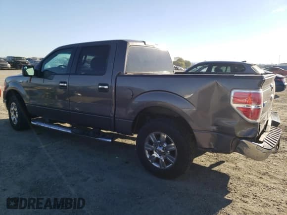 ✅ 2012 Ford F-150 XL • VIN: 1FTEW1CM8CKD78889 • Lot: 50424795. Wystawiony na Copart z przebiegiem 236 393 mil. Bezpłatny archiwum sprzedaży aukcyjnych z USA i szczegółowy raport historii pojazdu na DreamBid. Zdjęcie 2.
