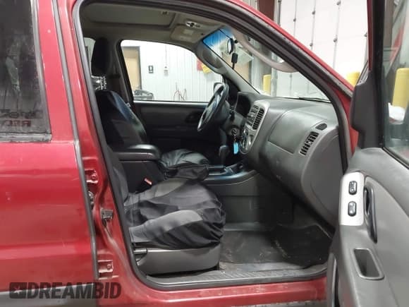 ✅ 2007 Ford Escape XLT • VIN: 1FMYU93127KA43622 • Лот: 43799450. Опубликован ранее на IAAI с пробегом 159 978 миль. Бесплатный доступ к архиву аукционных продаж из США и подробный отчёт об истории автомобиля на DreamBid. Изображение 5.