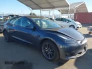 ✅ 2023 Tesla Model 3 • VIN: 5YJ3E1EA0PF540790 • Lot: 43580803. Wystawiony na IAAI z przebiegiem 21 936 mil. Bezpłatny archiwum sprzedaży aukcyjnych z USA i szczegółowy raport historii pojazdu na DreamBid. Zdjęcie 1.
