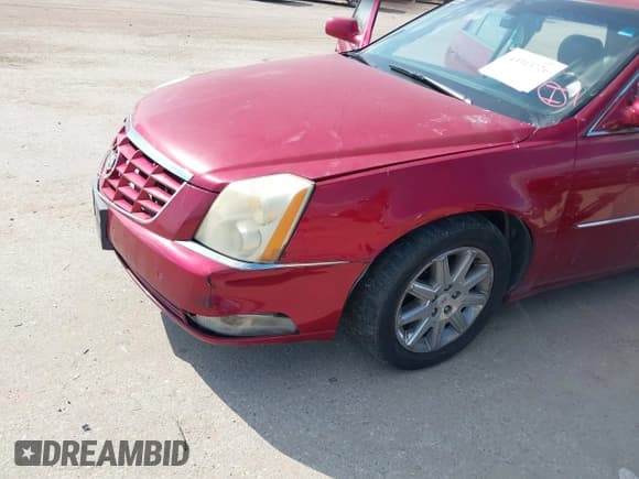 ✅ 2011 Cadillac DTS Premium Collection • VIN: 1G6KH5E68BU104696 • Lot: 43313726. Wystawiony na IAAI z przebiegiem 218 128 mil. Bezpłatny archiwum sprzedaży aukcyjnych z USA i szczegółowy raport historii pojazdu na DreamBid. Zdjęcie 6.