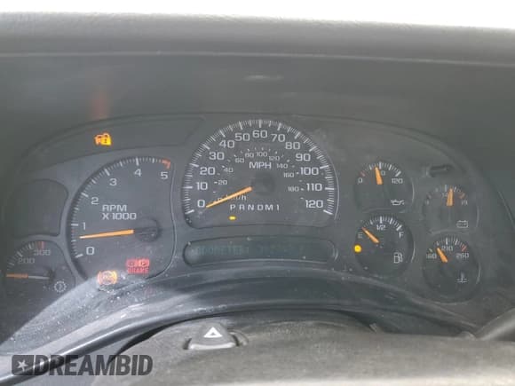 ✅ 2007 GMC Sierra 2500HD SLE1 • VIN: 1GTHK29D37E106700 • Лот: 51186525. Опубликован ранее на Copart с пробегом 392 749 миль. Бесплатный доступ к архиву аукционных продаж из США и подробный отчёт об истории автомобиля на DreamBid. Изображение 9.