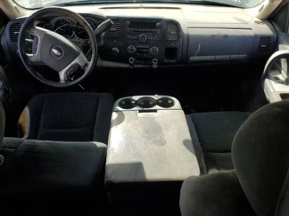 2008 Chevrolet Silverado 2500HD LTZ with VIN 1GCHK23608F209353, listed as a Copart auction lot 67325535 with 296,209 mi miles and Salvage title. Bid and sale history available at DreamBid. Image 8.