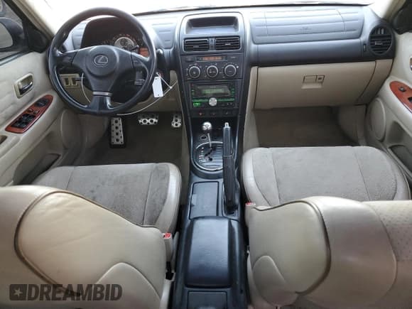 ✅ 2001 Lexus IS 300/350 • VIN: JTHBD182610020231 • Lot: 75320144. Wystawiony na Copart z przebiegiem 211 525 mil. Bezpłatny archiwum sprzedaży aukcyjnych z USA i szczegółowy raport historii pojazdu na DreamBid. Zdjęcie 8.