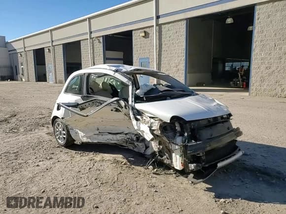 ✅ 2014 FIAT 500 Pop • VIN: 3C3CFFAR5ET188699 • Лот: 82555145. Опубликован ранее на Copart с пробегом Не указан. Бесплатный доступ к архиву аукционных продаж из США и подробный отчёт об истории автомобиля на DreamBid. Изображение 14.