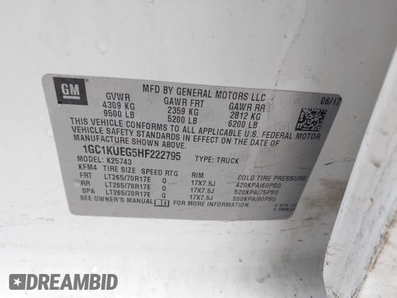 ✅ 2017 Chevrolet Silverado 2500HD Work Truck • VIN: 1GC1KUEG5HF222795 • Lot: 41717477. Wystawiony na IAAI z przebiegiem 223 784 mil. Bezpłatny archiwum sprzedaży aukcyjnych z USA i szczegółowy raport historii pojazdu na DreamBid. Zdjęcie 9.