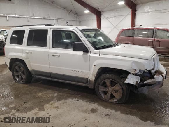 ✅ 2015 Jeep Patriot High Altitude • VIN: 1C4NJRFB5FD427093 • Lot: 88139895. Wystawiony na Copart z przebiegiem 67 182 mil. Bezpłatny archiwum sprzedaży aukcyjnych z USA i szczegółowy raport historii pojazdu na DreamBid. Zdjęcie 4.
