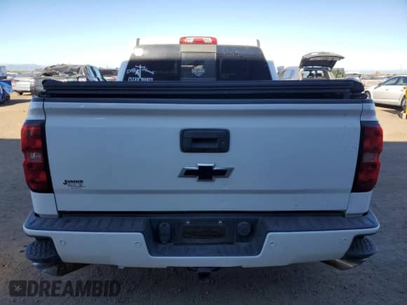 2017 Chevrolet Silverado 1500 LT with VIN 3GCUKREC0HG346639, listed as a Copart auction lot 84704735 with 155,893 mi miles and Salvage title. Bid and sale history available at DreamBid. Image 6.