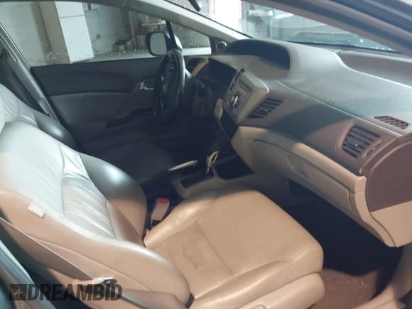 ✅ 2012 Honda Civic • VIN: JHMFB4F31CS002506 • Lot: 42812573. Wystawiony na IAAI z przebiegiem 109 975 mil. Bezpłatny archiwum sprzedaży aukcyjnych z USA i szczegółowy raport historii pojazdu na DreamBid. Zdjęcie 5.