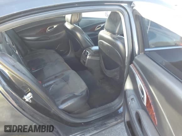 ✅ 2010 Buick LaCrosse CXS • VIN: 1G4GE5GV9AF248188 • Лот: 43680628. Опубликован ранее на IAAI с пробегом 180 438 миль. Бесплатный доступ к архиву аукционных продаж из США и подробный отчёт об истории автомобиля на DreamBid. Изображение 8.