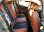 ✅ 2024 Mazda 3 Carbon Edition • VIN: JM1BPBYY4R1704400 • Lot: 88689475. Wystawiony na Copart z przebiegiem Nie podano. Bezpłatny archiwum sprzedaży aukcyjnych z USA i szczegółowy raport historii pojazdu na DreamBid. Zdjęcie 10.