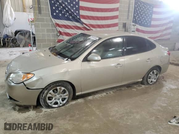 2010 Hyundai Elantra GLS z VIN KMHDU4AD0AU161338, wystawiony jako Copart lot #62489434 z przebiegiem 138 344 mil mil oraz Szkoda całkowita • Salvage title. Historia ofert i sprzedaży dostępna na DreamBid. Obrazek 1.