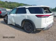 ✅ 2024 Nissan Pathfinder SL • VIN: 5N1DR3CD0RC241782 • Лот: 42887417. Опубликован ранее на IAAI с пробегом Не указан. Бесплатный доступ к архиву аукционных продаж из США и подробный отчёт об истории автомобиля на DreamBid. Изображение 3.