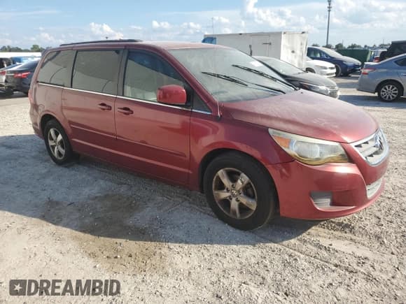 ✅ 2011 Volkswagen Routan SE • VIN: 2V4RW3DG8BR691470 • Lot: 71763934. Wystawiony na Copart z przebiegiem 175 852 mil. Bezpłatny archiwum sprzedaży aukcyjnych z USA i szczegółowy raport historii pojazdu na DreamBid. Zdjęcie 4.