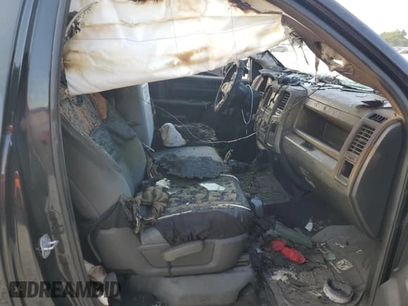 ✅ 2017 Ram 1500 Express • VIN: 3C6JR6AT0HG687324 • Lot: 68564524. Listed on Copart with Not provided. Free auction sales archive from the USA and detailed vehicle history report at DreamBid. Image 10.