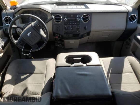 ✅ 2009 Ford F-250 XL • VIN: 1FTSW215X9EA04408 • Lot: 69249845. Listed on Copart with 366,857 mi. Free auction sales archive from the USA and detailed vehicle history report at DreamBid. Image 8.