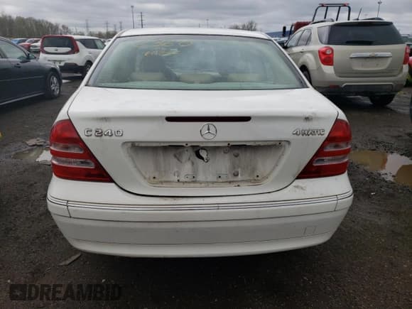 ✅ 2003 Mercedes-Benz C 240 • VIN: WDBRF81J83F372360 • Lot: 50892603. Wystawiony na Copart z przebiegiem 75 530 mil. Bezpłatny archiwum sprzedaży aukcyjnych z USA i szczegółowy raport historii pojazdu na DreamBid. Zdjęcie 6.